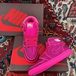 ナイキジョーダン1 カップル用毛サンダルスーパーコピー